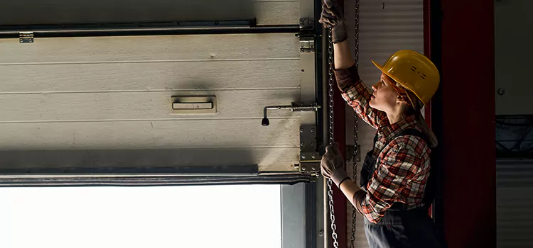 Addressing Common Garage Door Stoppage Issues in Bowling Green, KY